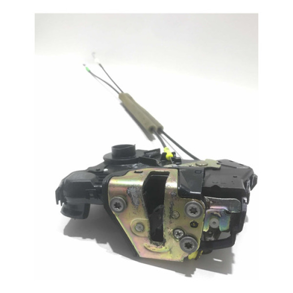 Fechadura Dianteira Esquerda Toyota Corolla 06/08 #109