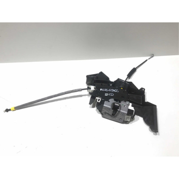 Fechadura Porta Dianteira Direita Mercedes C180 11/14  #117