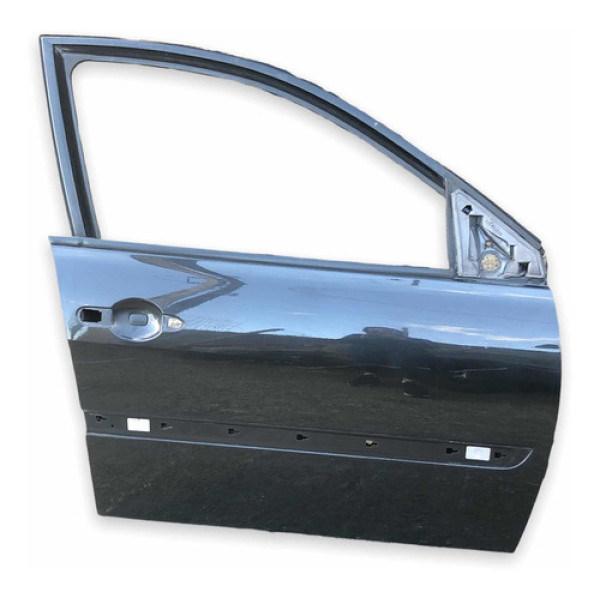 Porta Dianteira Direita Renault Megane 07/12 Com Detalhes