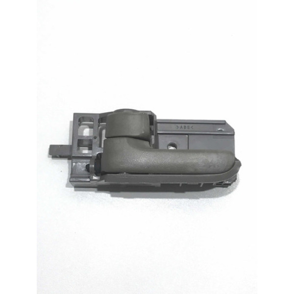 Maçaneta Interna Dianteira Esquerda Toyota Corolla 02/06#104