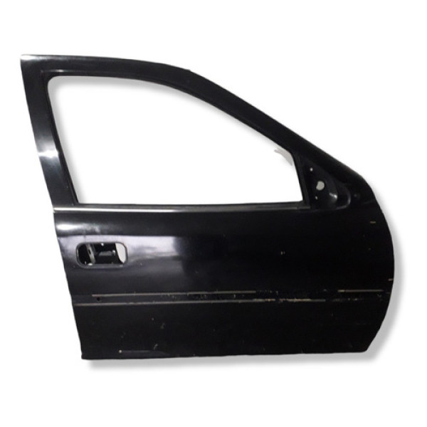 Porta Dianteira Direita Gm Vectra 97/05 Com Arranhões  Dianteira Direita Preto