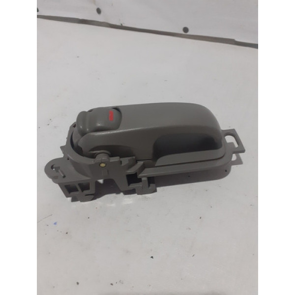 Maçaneta Interna Dianteiro Dir Nissan  Livina ( Todos )